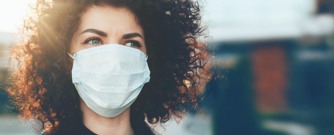 Vrouw met masker
